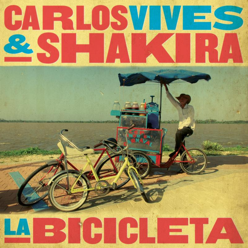  Carlos Vives y Shakira en  «LA BICICLETA»