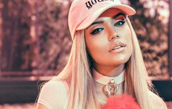  Karol G hará colaboración con Frsh Company