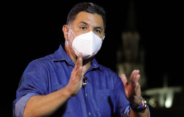  Alcalde de Cali, Jorge Iván Ospina, pide renuncia de todo su gabinete.