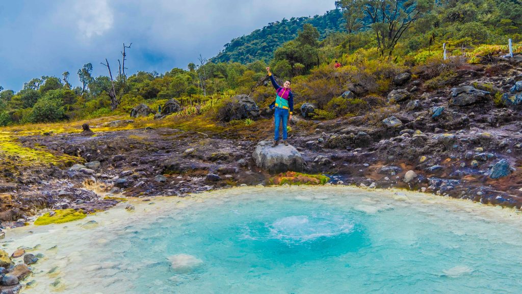 Termales de San Juan y Volcán Puracé en el  departamento del Cauca.