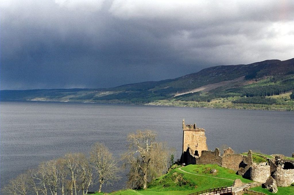 En busca de la verdad, la fascinante historia del monstruo del lago Ness En busca de la verdad, la fascinante historia del monstruo del lago Ness